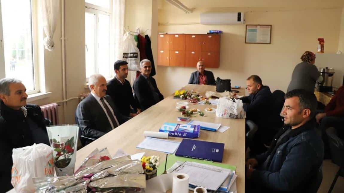 Belediye Başkanı Ahmet Doğan'ın Öğretmenler Günü Ziyareti 
